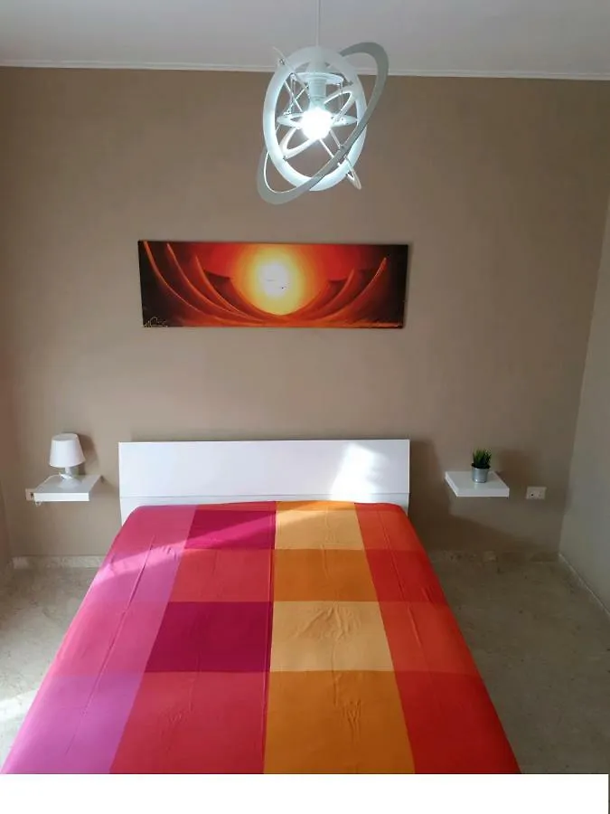 New House Napoli Parcheggio Gratis Apartment  Naples